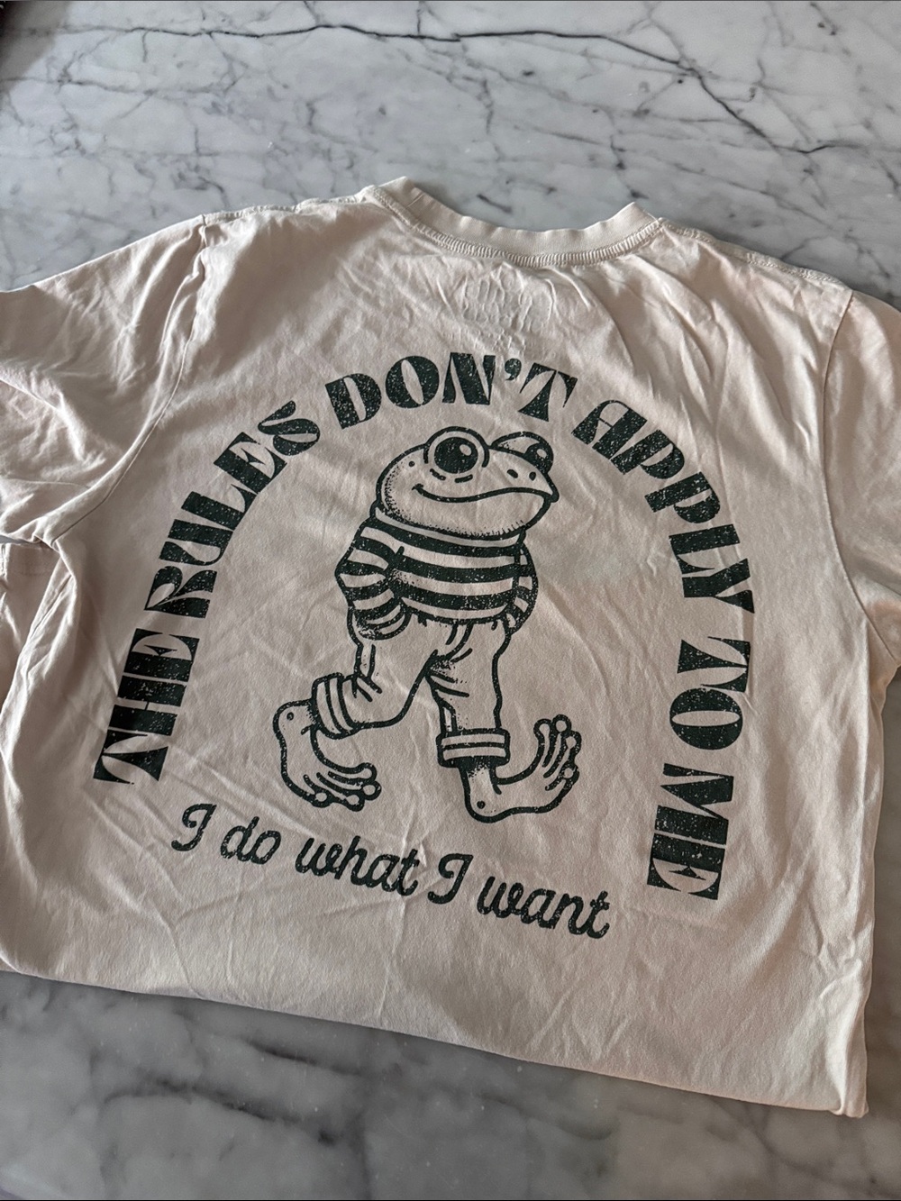 Cream Short-Sleeve Graphic Tee with Frog Illustration